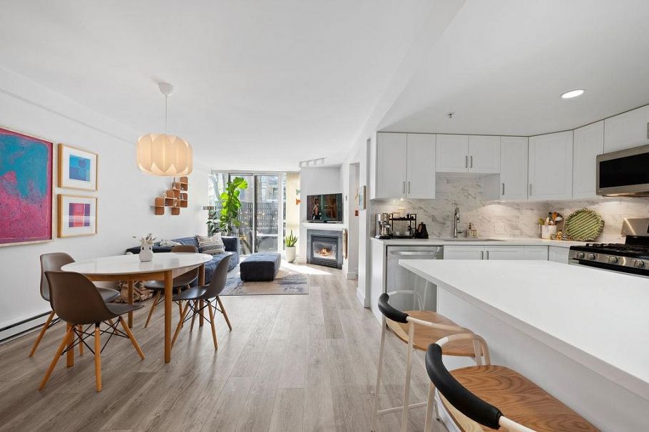 1409 W 6th Avenue Vancouver, BC - 15