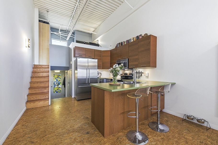 C6 238 E 10th Avenue Vancouver, BC - 6