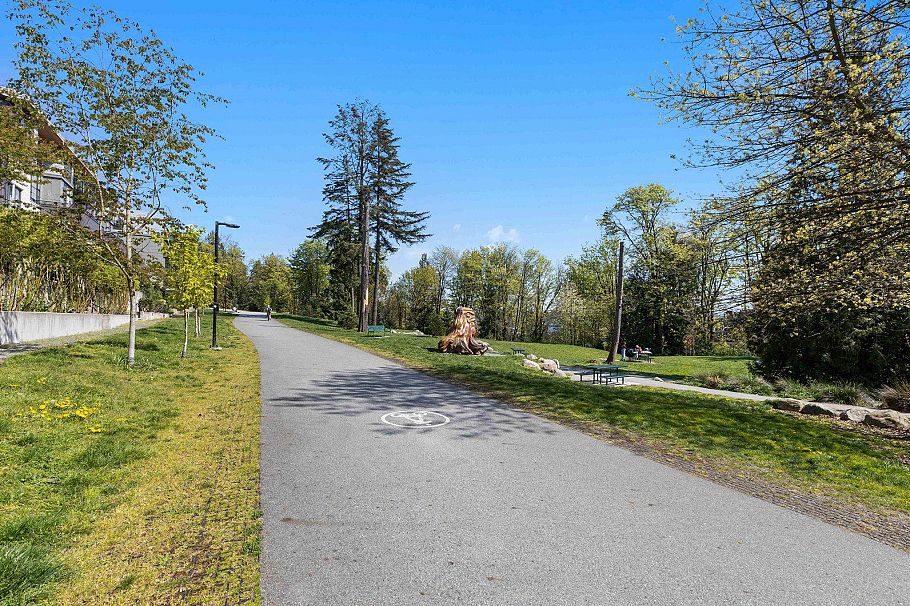 110 707 E 3rd Street North Vancouver, BC - 37