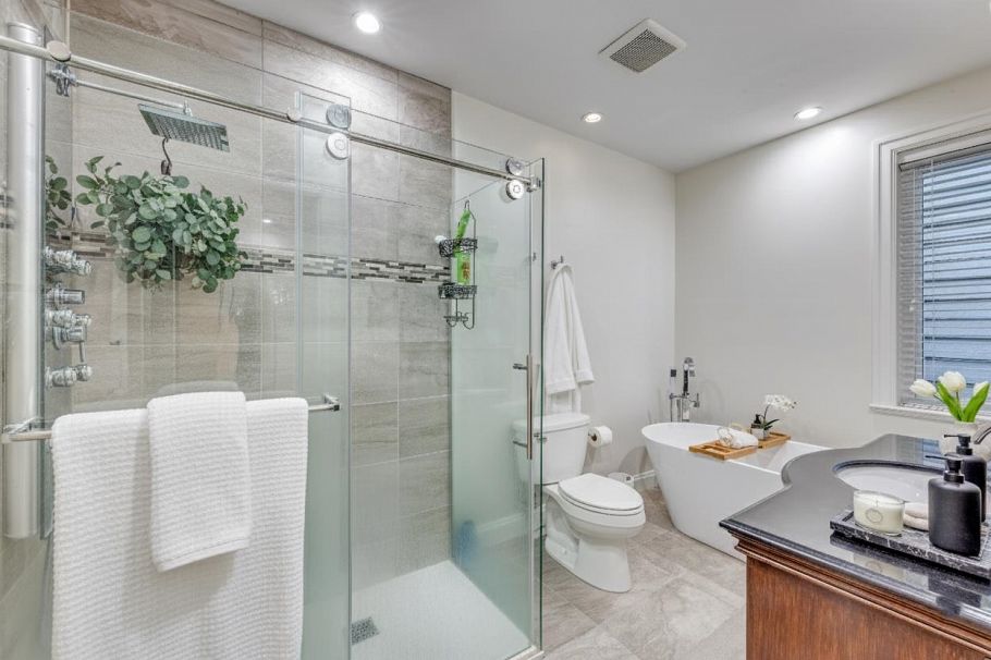 1041 Prospect Avenue North Vancouver, BC - 10