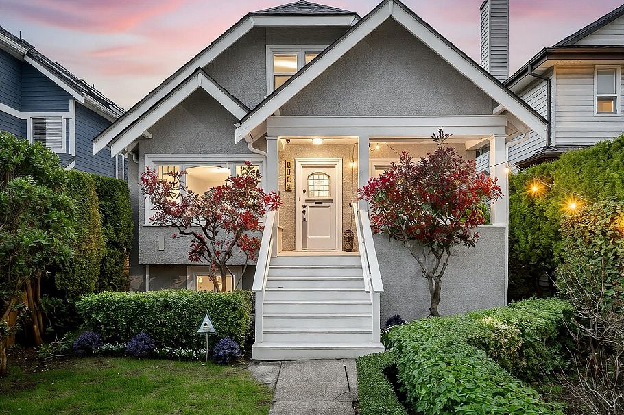 2011 Creelman Avenue Vancouver, BC - 1