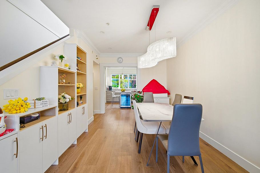 2160 W 8th Avenue Vancouver, BC - 11