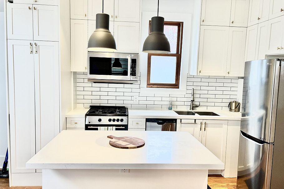 277 E 22nd Avenue Vancouver, BC - 2