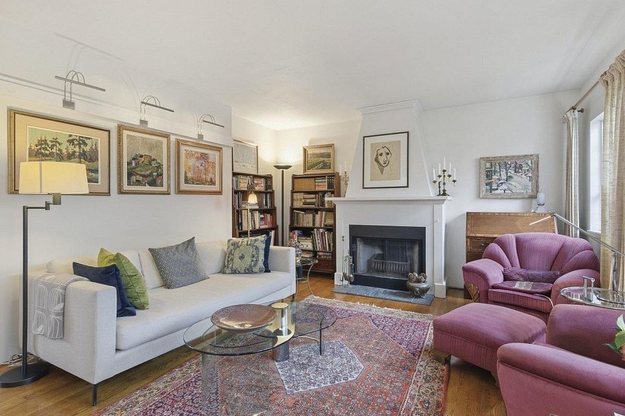 4508 W 12th Avenue Vancouver, BC - 4