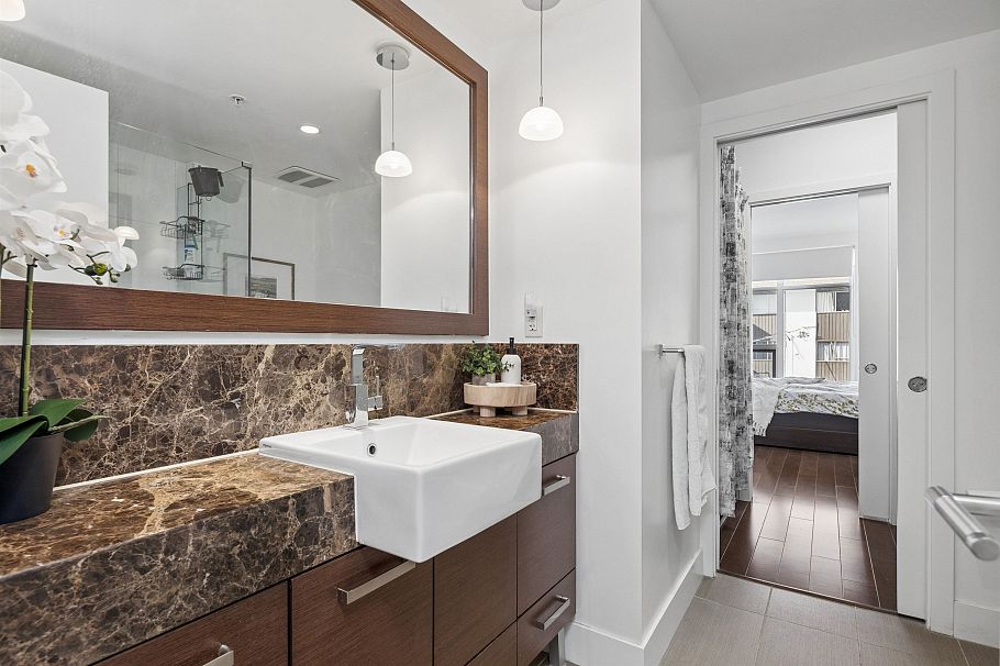 406 210 W 13 Street North Vancouver, BC - 15