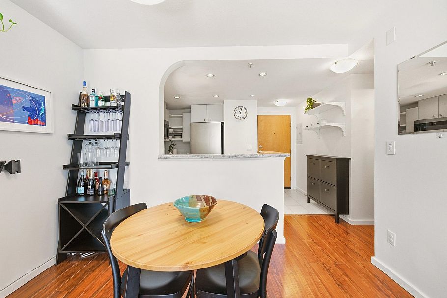 113 1111 Lynn Valley Road North Vancouver, BC - 7