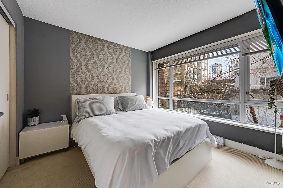 213 1088 Richards Street Vancouver, BC - 16