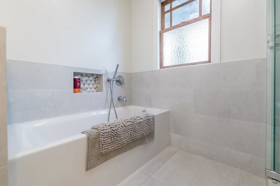 1610 Salsbury Drive Vancouver, BC - 15