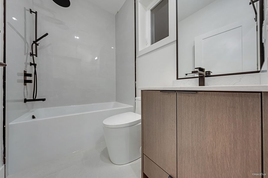 3 6730 Heather Street Vancouver, BC - 21