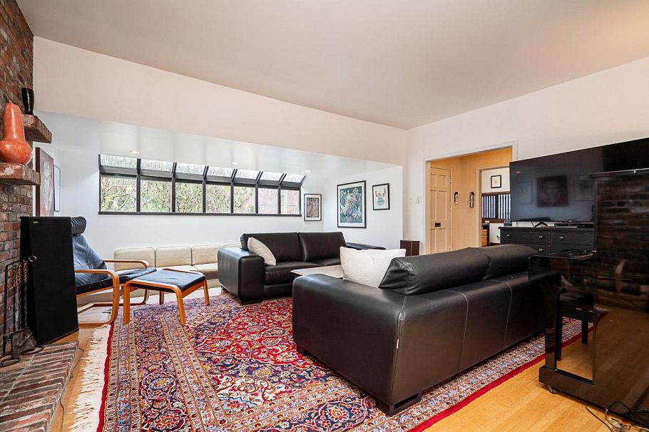 4338 W 2nd Avenue Vancouver, BC - 4