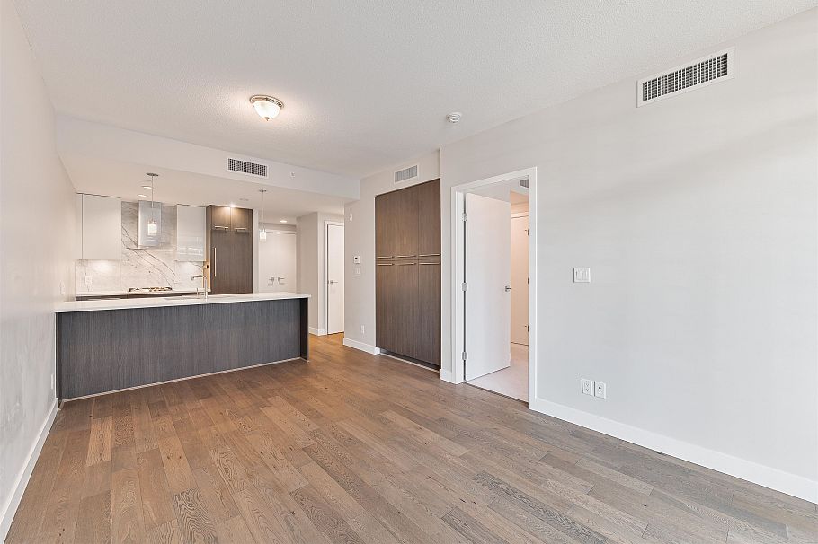 202 655 W 41st Avenue Vancouver, BC - 6