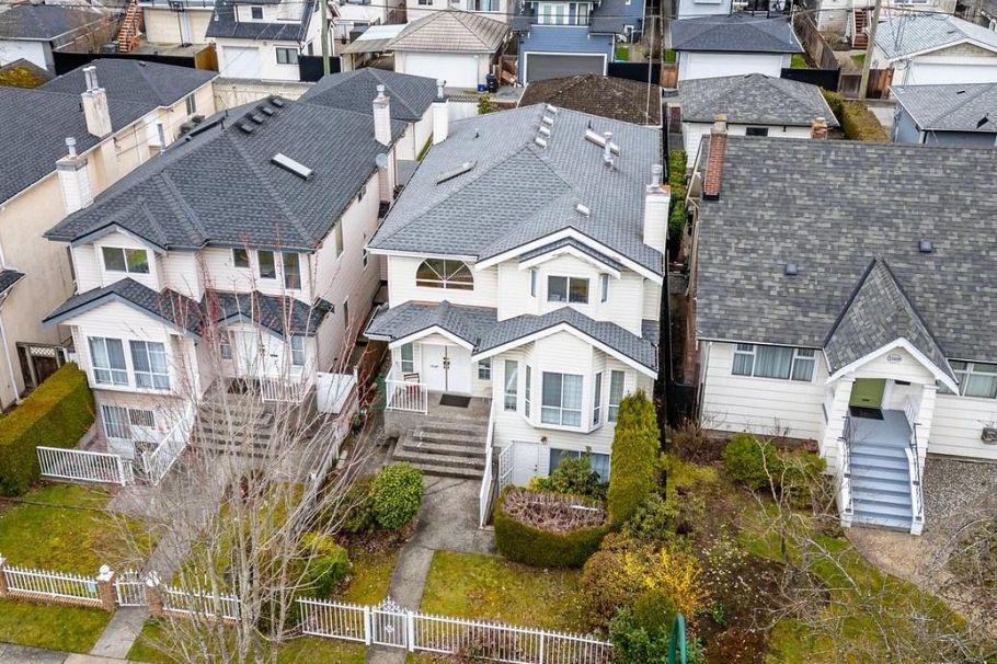 1573 W 66th Avenue Vancouver, BC - 22