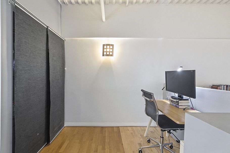 C6 238 E 10th Avenue Vancouver, BC - 27