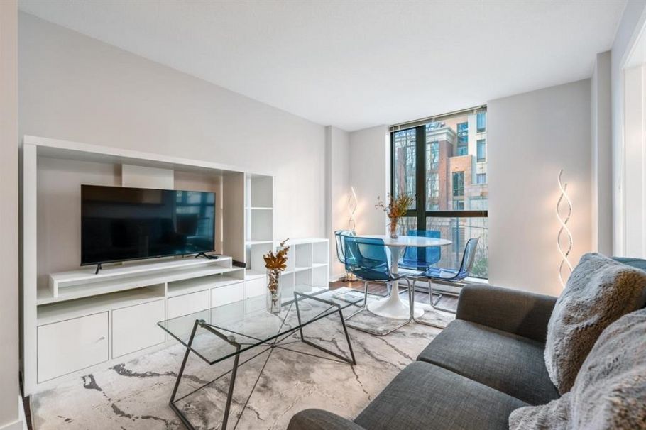 311 1295 RICHARDS STREET, Vancouver BC V6B 1B7 Vancouver, BC - 2