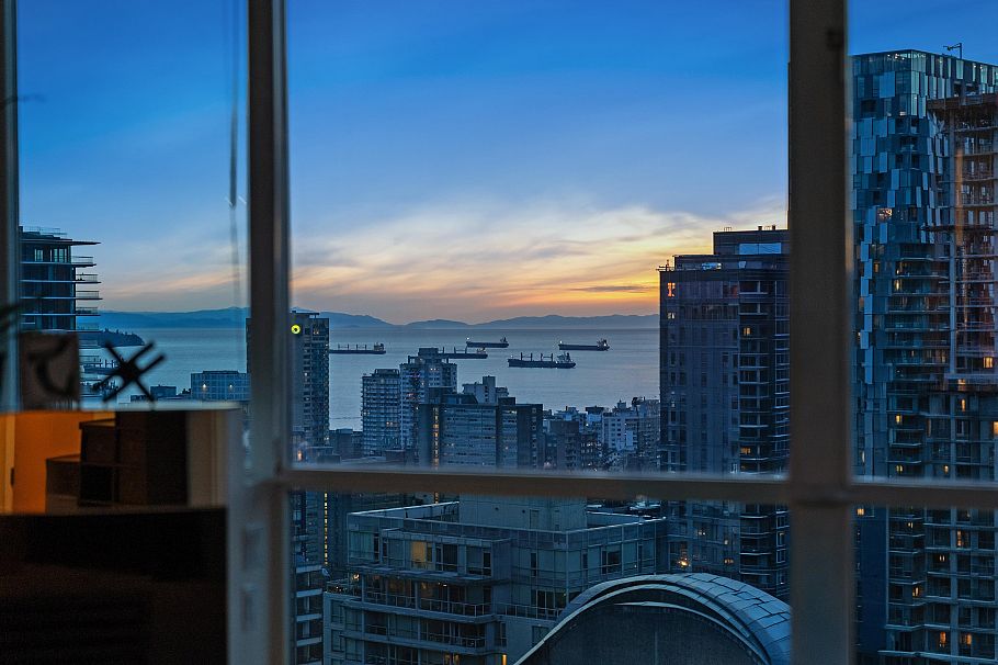 3601 1328 W Pender Street Vancouver, BC - 5