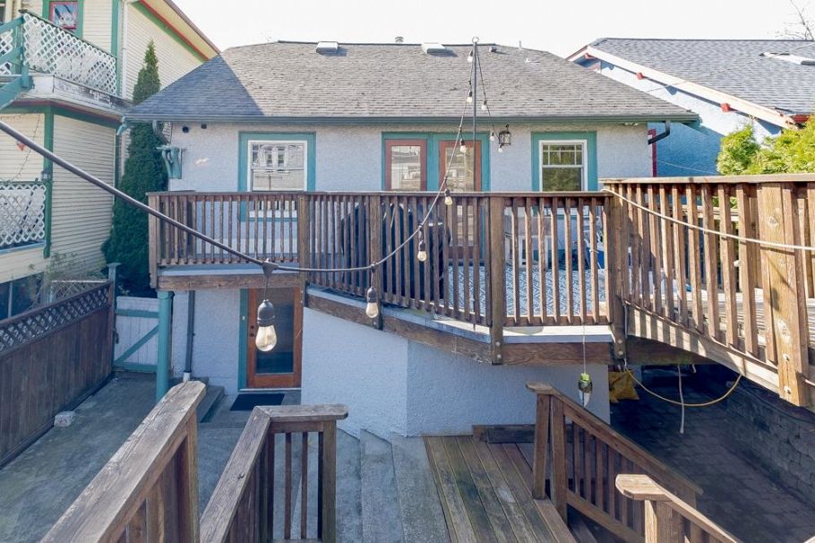 1610 Salsbury Drive Vancouver, BC - 35