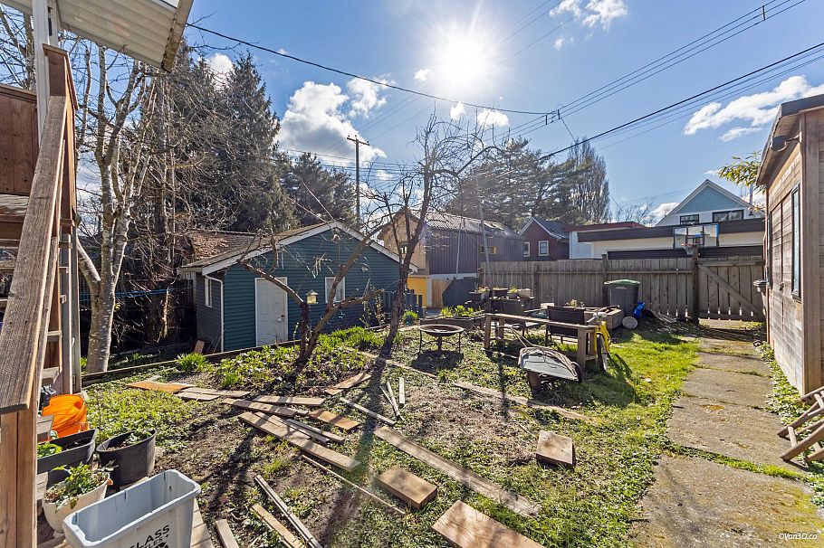 764 E Georgia Street Vancouver, BC - 29