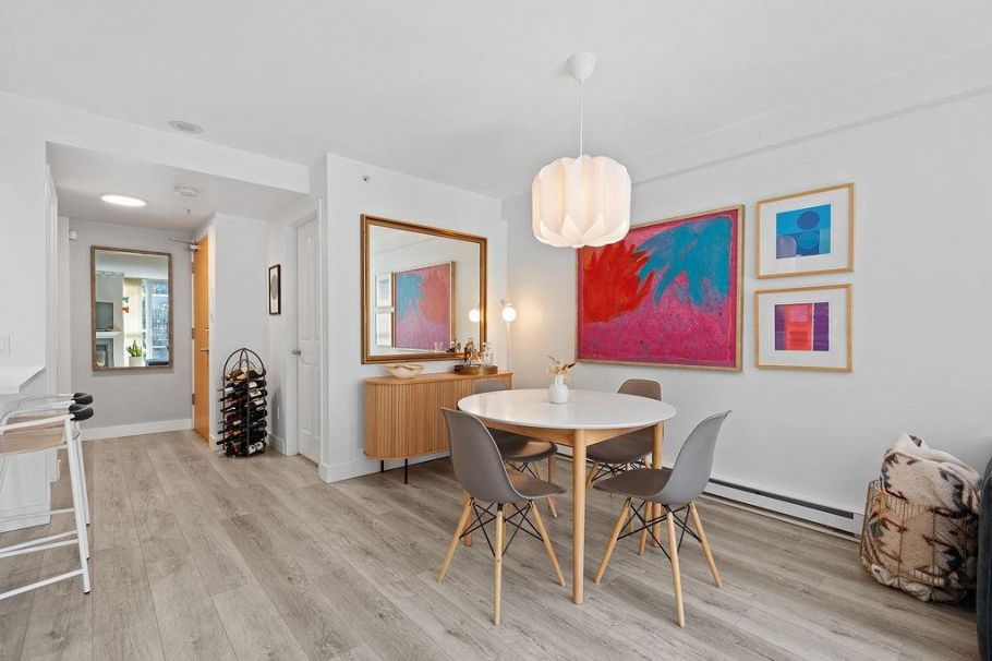 1409 W 6th Avenue Vancouver, BC - 12