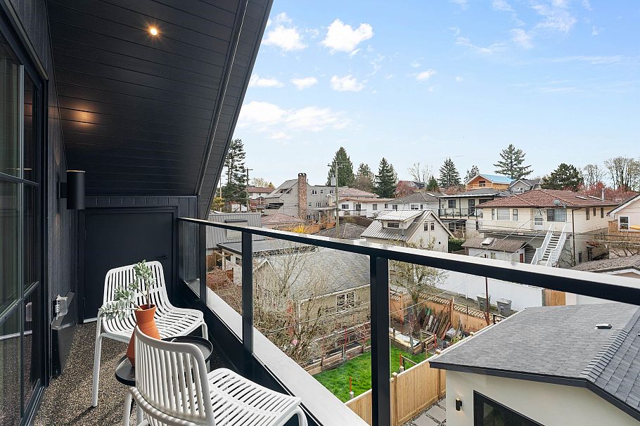 2 240 E 37th Avenue Vancouver, BC - 27