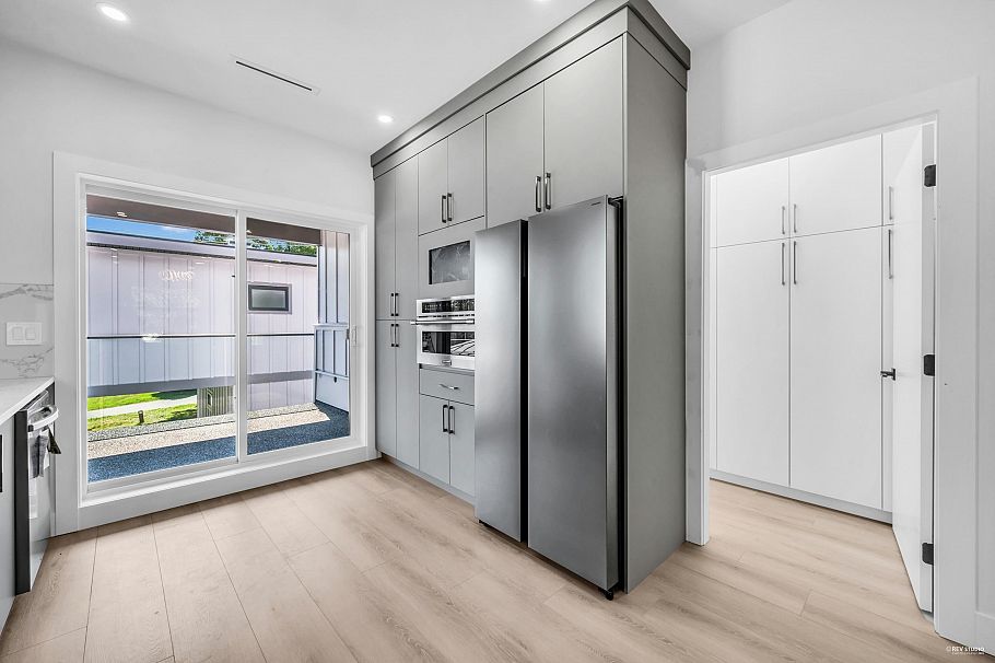 1846 E 37th Avenue Vancouver, BC - 10