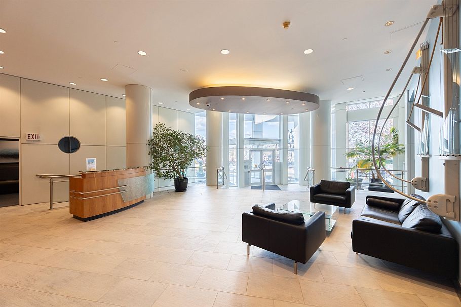 505 1201 Marinaside Crescent Vancouver, BC - 4