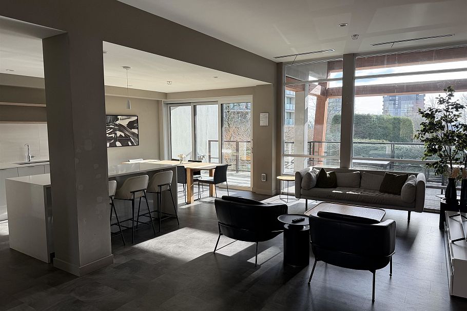 118 108 E 8th Street North Vancouver, BC - 25