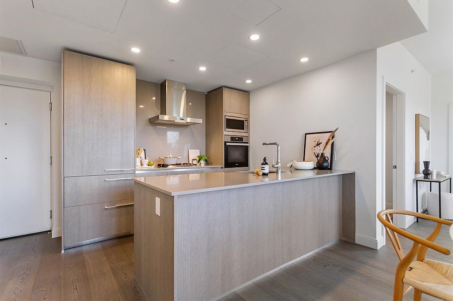 302 4908 Cambie Street Vancouver, BC - 6