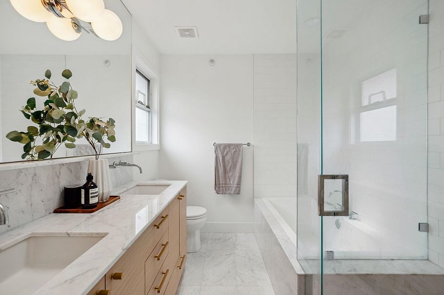 5921 Ontario Street Vancouver, BC - 26