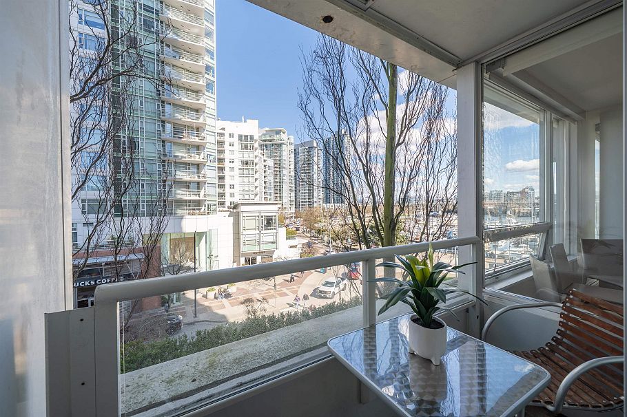 505 1201 Marinaside Crescent Vancouver, BC - 25