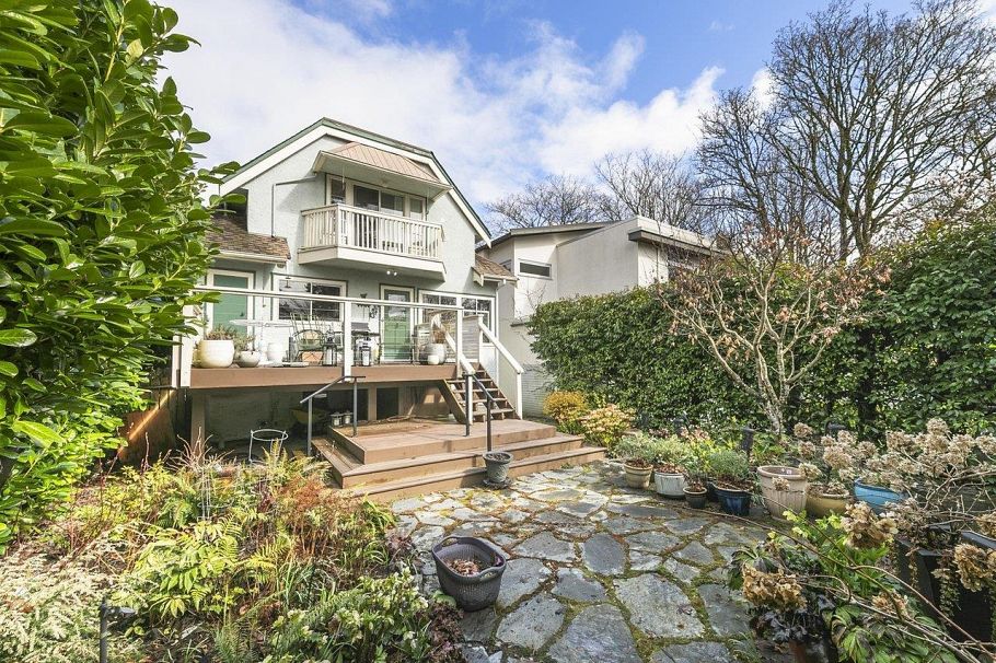 4508 W 12th Avenue Vancouver, BC - 17