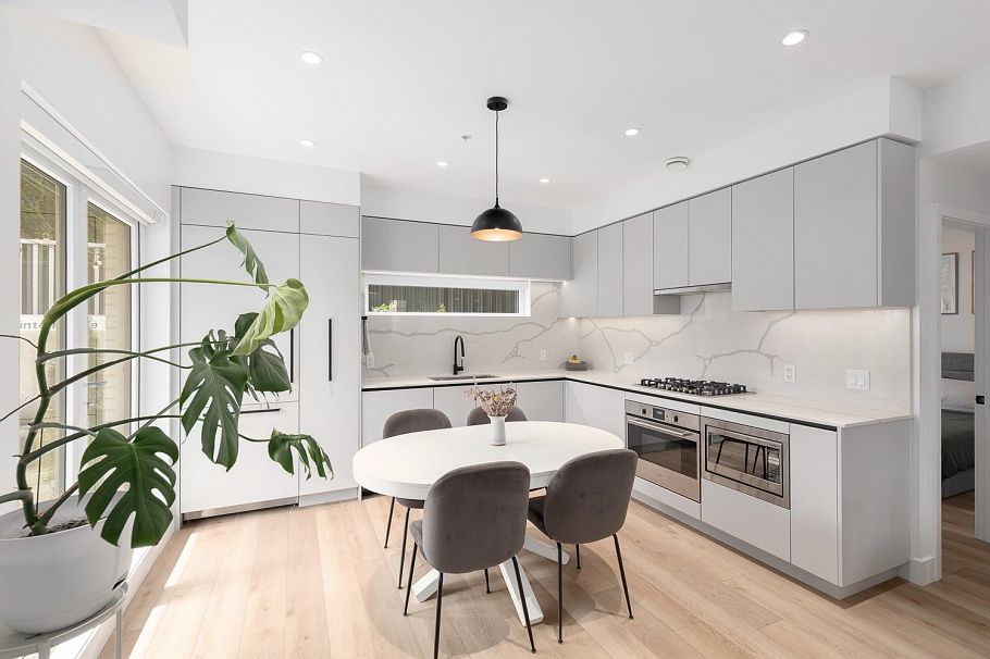 101 239 E 16th Avenue Vancouver, BC - 6