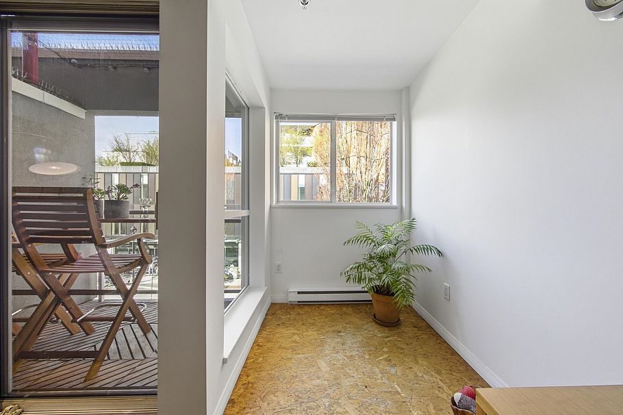 C6 238 E 10th Avenue Vancouver, BC - 13