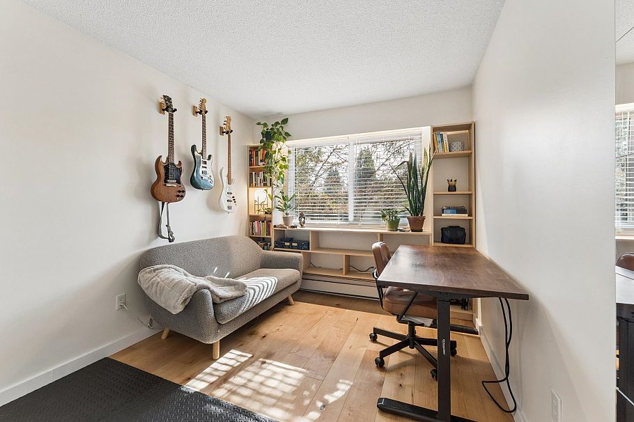 211 1385 Draycott Road North Vancouver, BC - 19