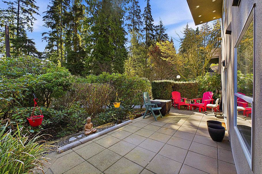 104 1500 Ostler Court North Vancouver, BC - 2