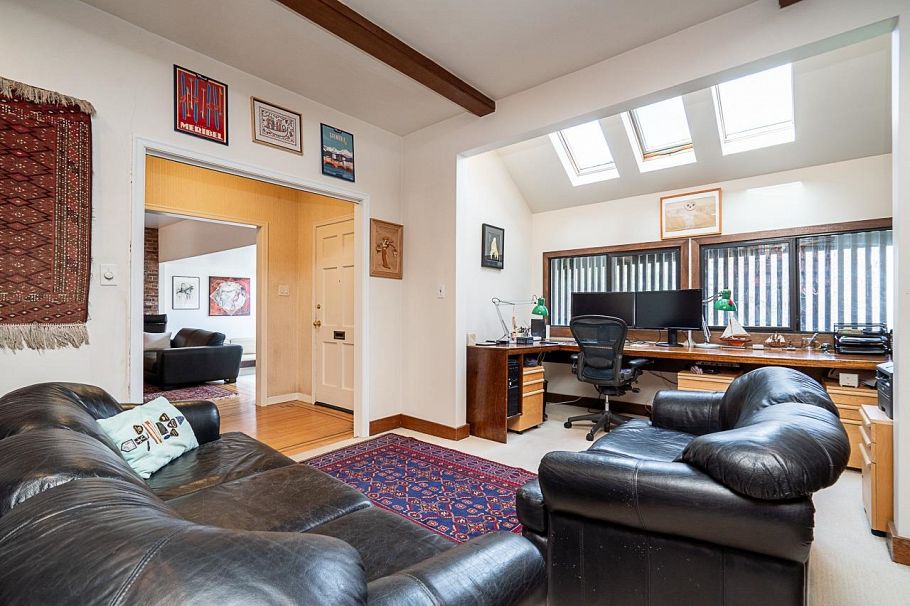 4338 W 2nd Avenue Vancouver, BC - 9