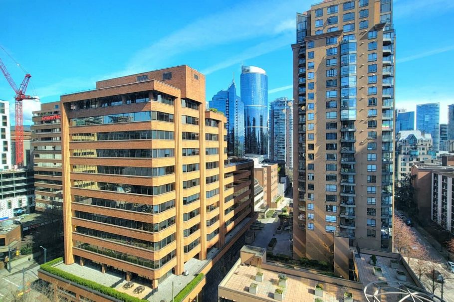 1202 1205 Howe Street Vancouver, BC - 13