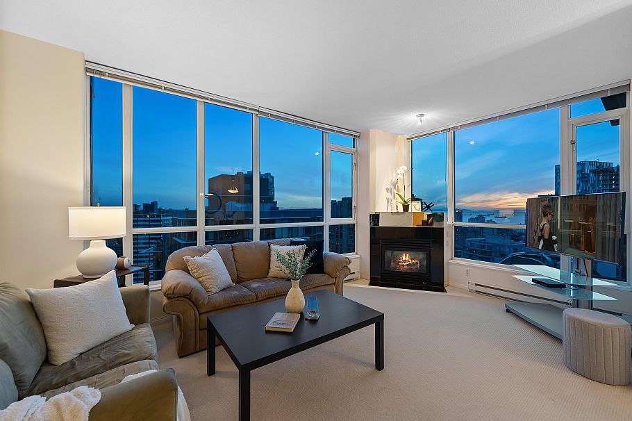 3601 1328 W Pender Street Vancouver, BC - 3