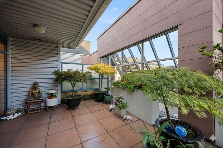 202 1750 W 2nd Avenue Vancouver, BC - 10