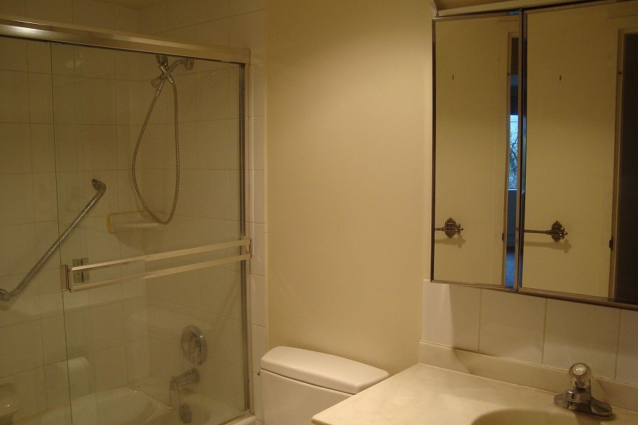 216 3150 Prince Edward Street Vancouver, BC - 9