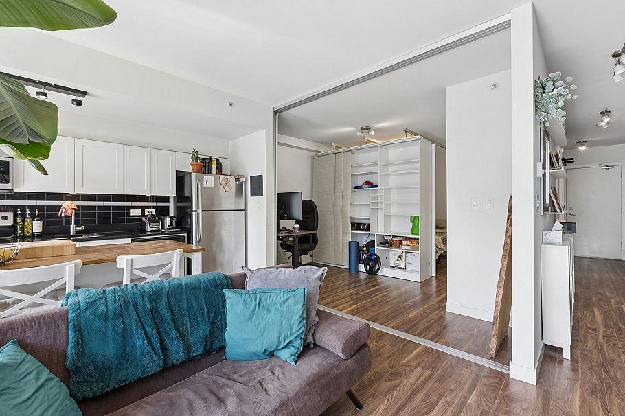 406 2511 Quebec Street Vancouver, BC - 5