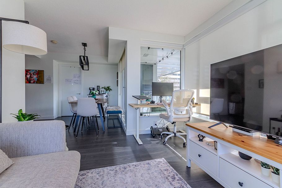 207 5515 Boundary Road Vancouver, BC - 4