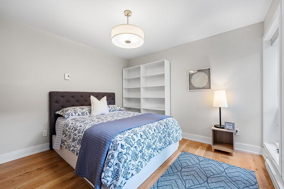 1866 W 15th Avenue Vancouver, BC - 25