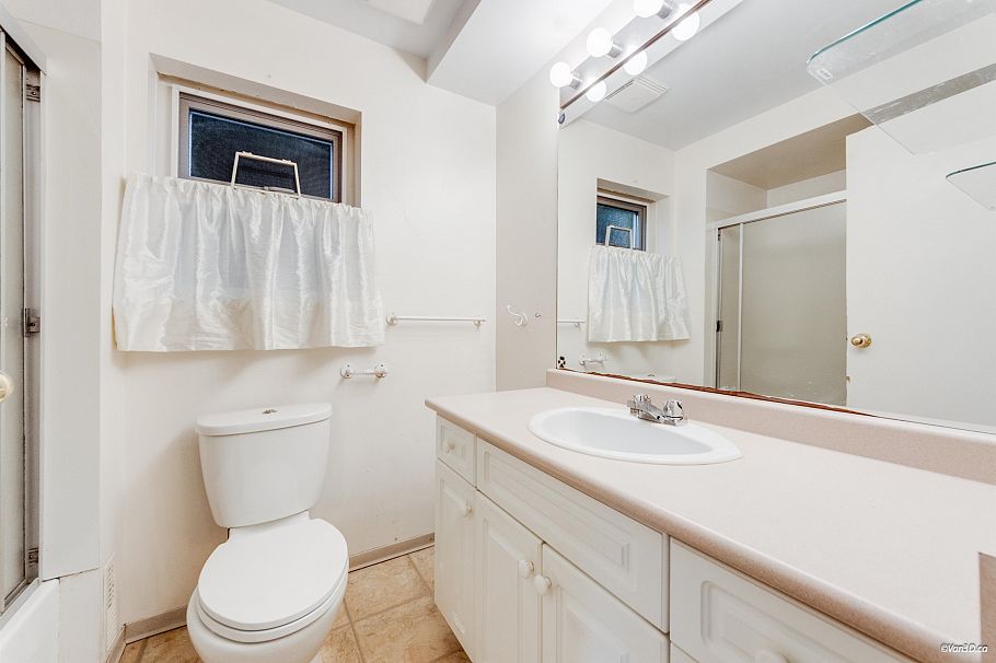 764 E Georgia Street Vancouver, BC - 25