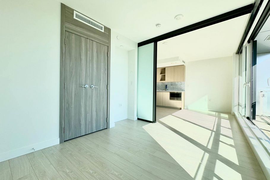 1318 1768 Cook Street Vancouver, BC - 6