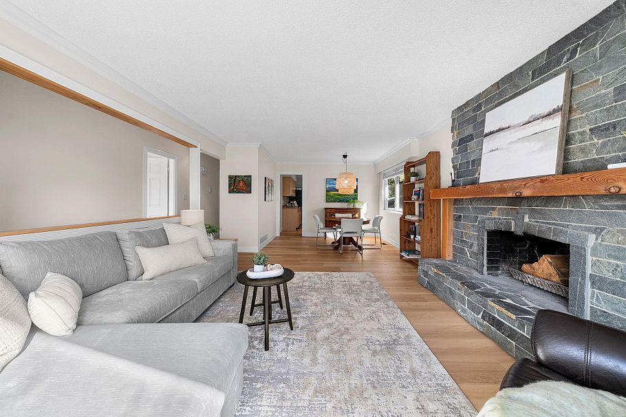 3300 Mahon Avenue North Vancouver, BC - 6