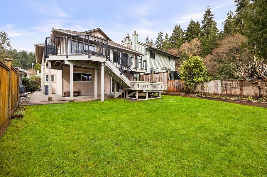 3985 Frames Place North Vancouver, BC - 21