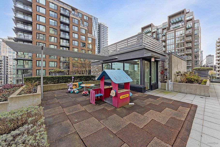 213 1088 Richards Street Vancouver, BC - 21