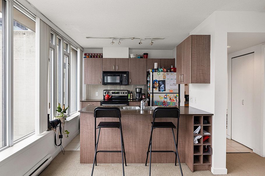 718 610 Granville Street Vancouver, BC - 13