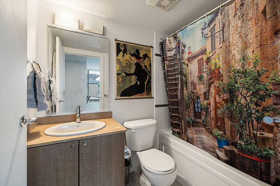 718 610 Granville Street Vancouver, BC - 16