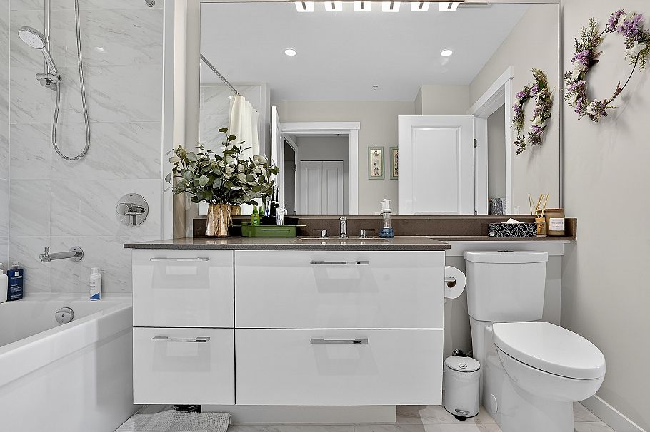 511 2651 Library Lane North Vancouver, BC - 17